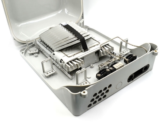 Picture of 80 Splice Fiber Optic Termination Box, 14 Ports